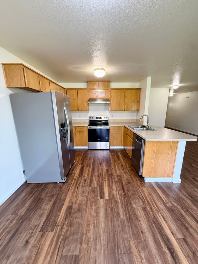Photo - Newly Remodeled 3-Bed, 2.5-Bath Duplex for Rent in Longview