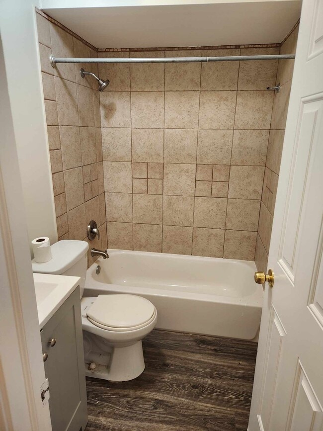 Photo - 1319 Baldwin Ct