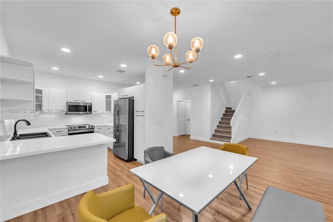 Photo - 1450 Weeping Willow Way