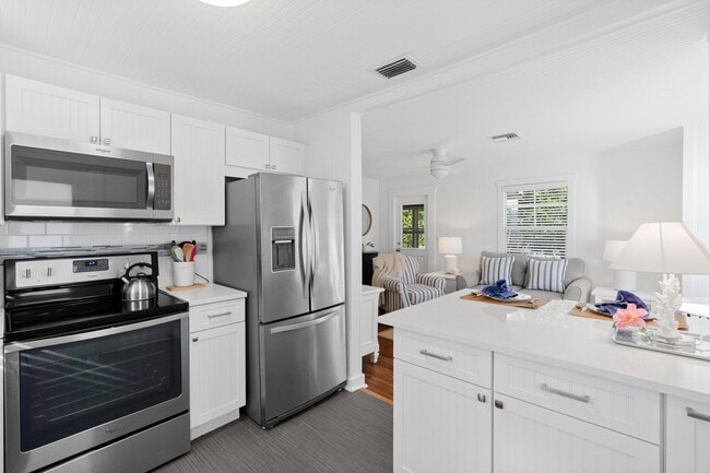 Photo - 118 SE 7th Ave