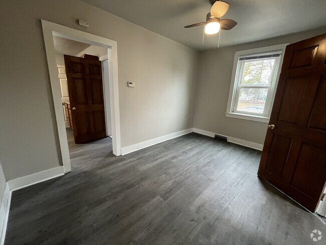 Building Photo - 1314 22nd St Rental