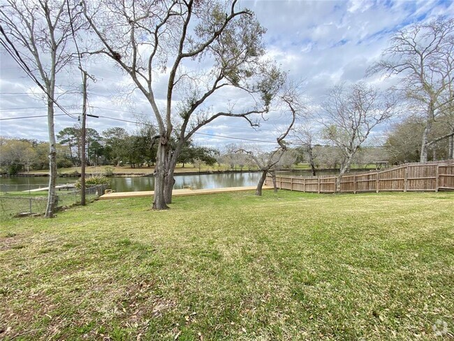 Building Photo - 301 Old Bayou Dr Rental