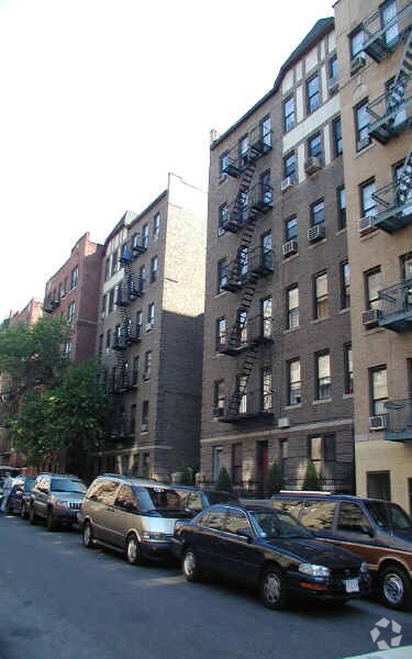 78 Ellwood St - 75-85 Ellwood St Apartments