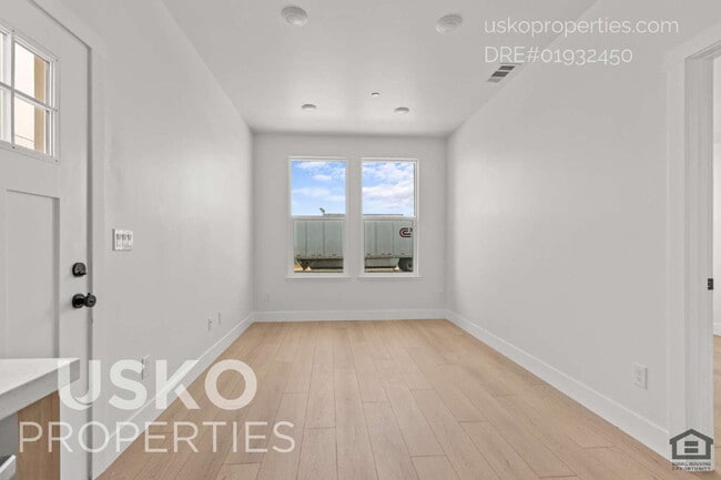 Photo - Charming 1-Bed Unit in Convenient Sacramen... Unit A