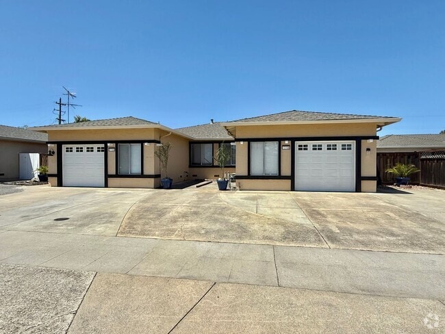 Building Photo - Willow Glen/Cambrian duplex - Beautifully ... Rental