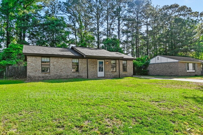 Photo - 260 Dorchester Manor Blvd
