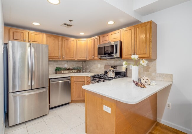 Photo - 323 Jackson St Unit 302