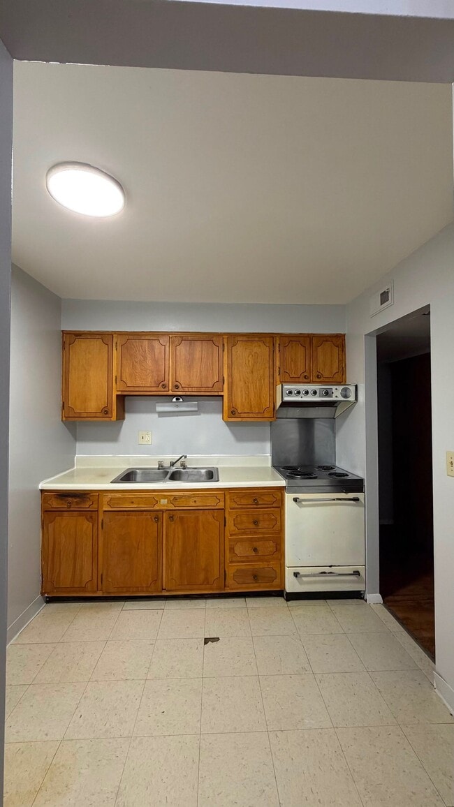 Photo - 2969-2971 Four Towers Dr Unit 71-8