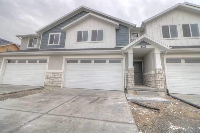 Building Photo - 3 Bedroom 2.5 Bathroom Payson Utah Rental