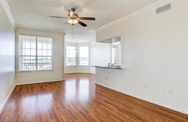 Photo - 7575 Kirby Dr Unit 2304