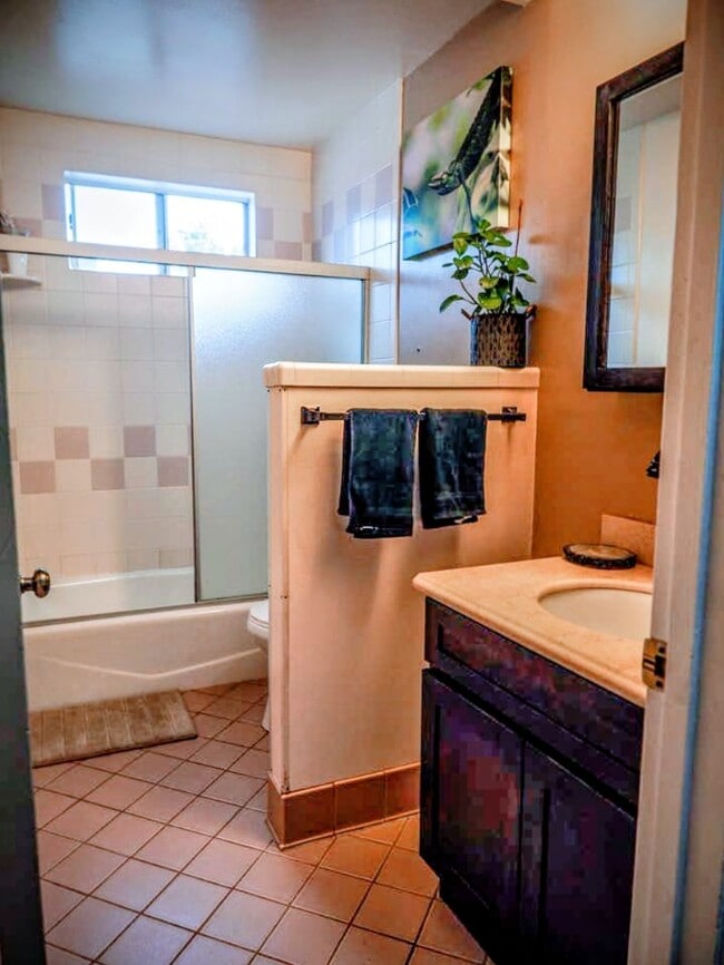 Photo - 4001 Fariss Ln Unidad 2BR Ap