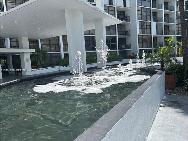 Photo - 400 Leslie Dr Unit 308