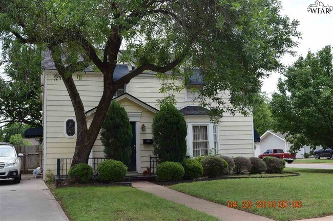 Apartments For Rent Near Midwestern State University In Wichita Photo 1515 Tilden St