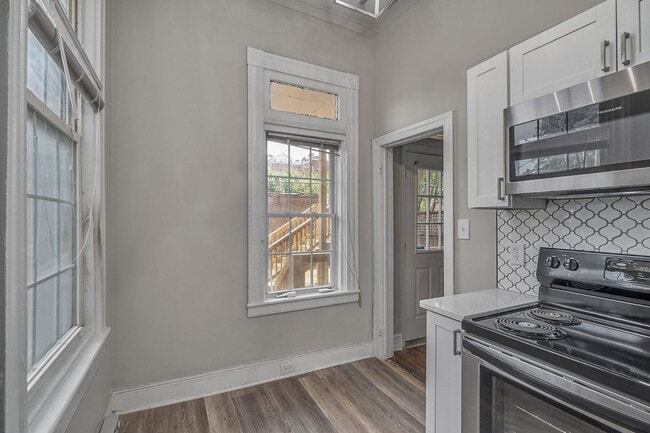 Photo - 2215 W Grace St Unit Apartment 2