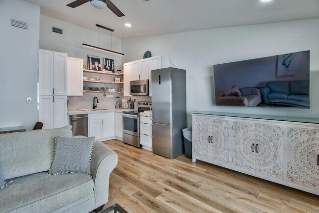 Photo - 3692 E County Hwy 30A Unidad 22