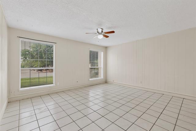Photo - 703 E Shady Grove Rd