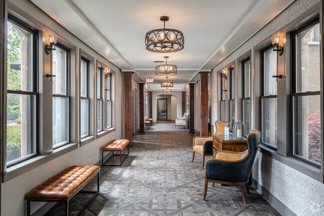 Photo - Buena Terrace - 4242 N Sheridan Rd