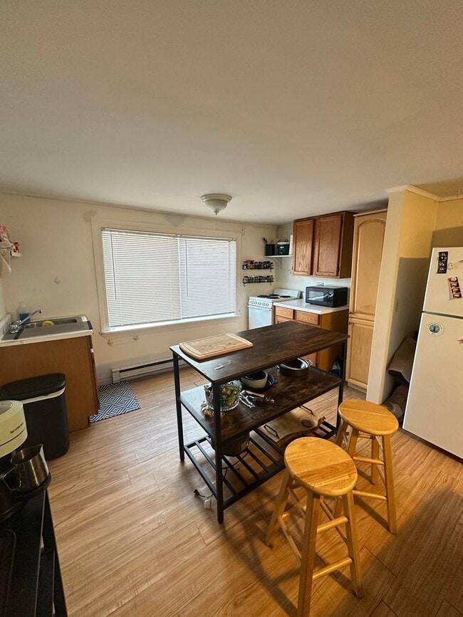 Photo - 18 Penobscot St Unit B