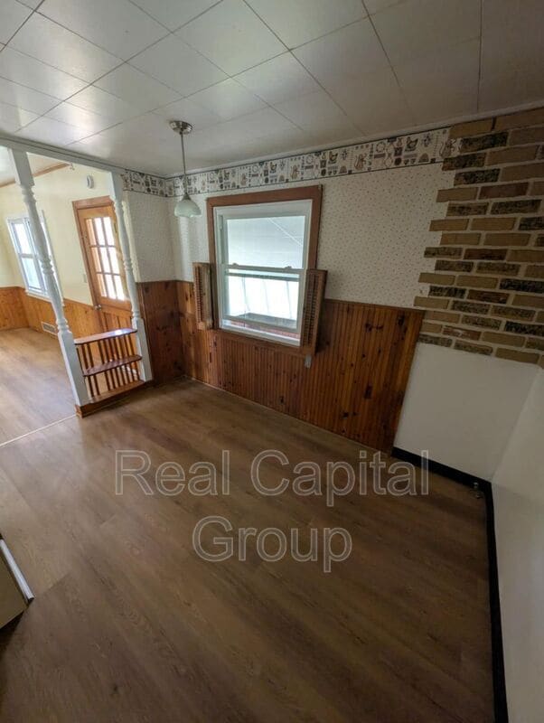 Photo - 27 Kingswood Dr