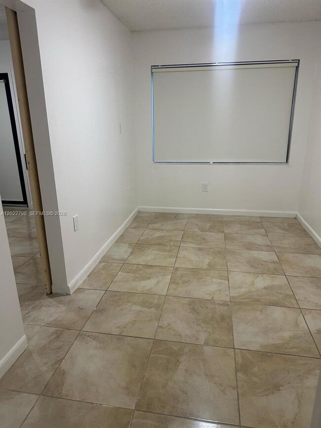 Photo - 1115 SW 136th Pl Unit 2
