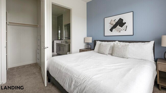 720 W 26th St Unit 4046