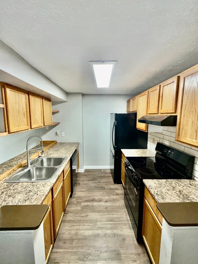 Photo - 6813 Cross Key Dr