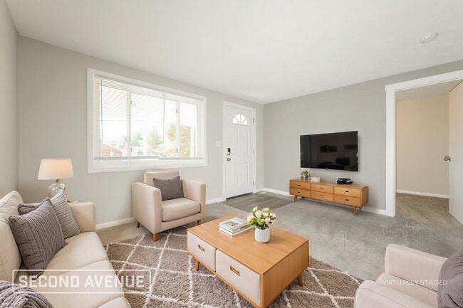 Photo - 127 Stowe Dr