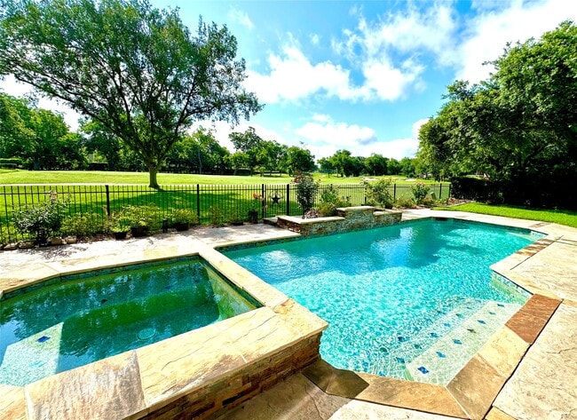 Photo - 3311 Oakland Dr