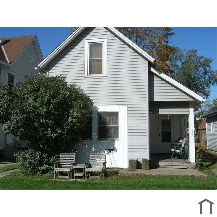 Photo - 1020 W Erie Ave House