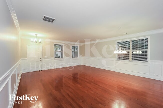 Photo - 100 Algerine Ct