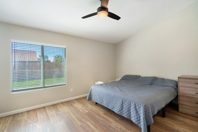 Photo - 25349 Silverwood Ln