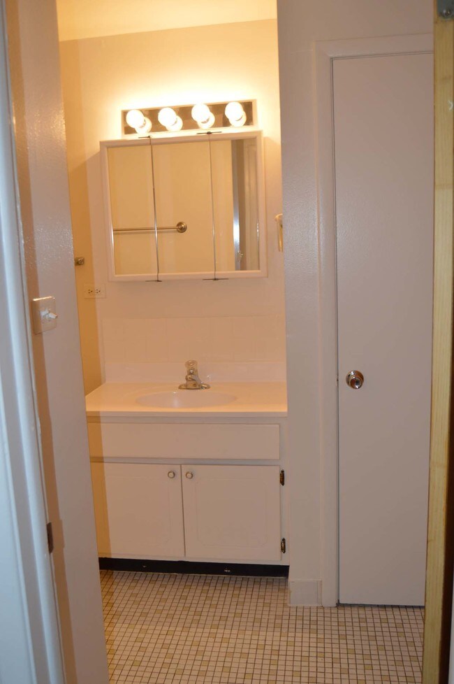 Manchester Court Apartments For Rent in Oak Forest, IL