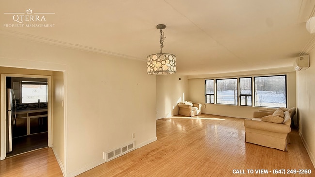 Building Photo - 232 Lawrence Av W