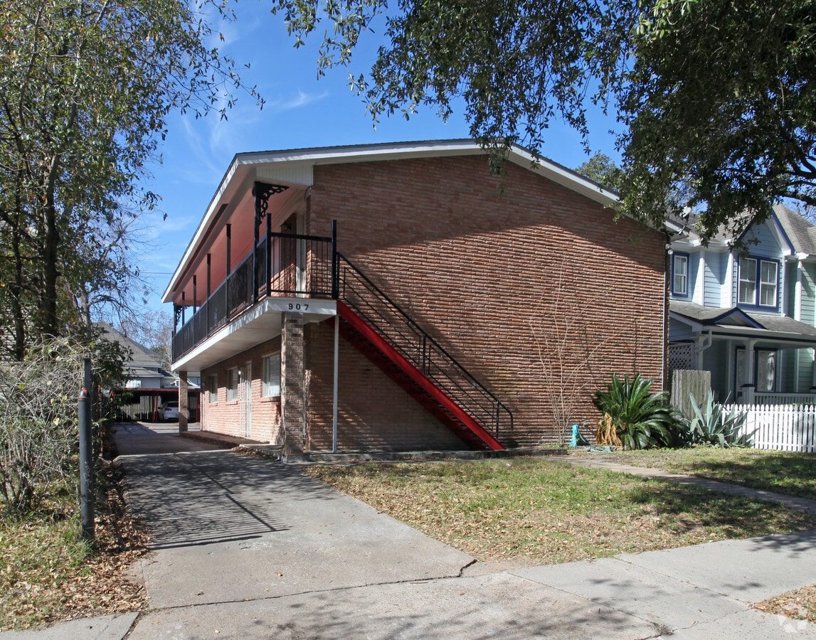 Photo - 907 Heights Blvd