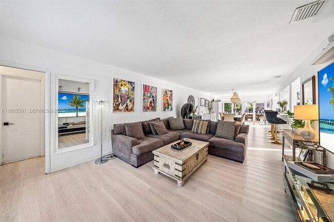 Photo - 840 S Shore Dr