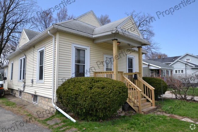 Building Photo - 5 S Broadway St Rental