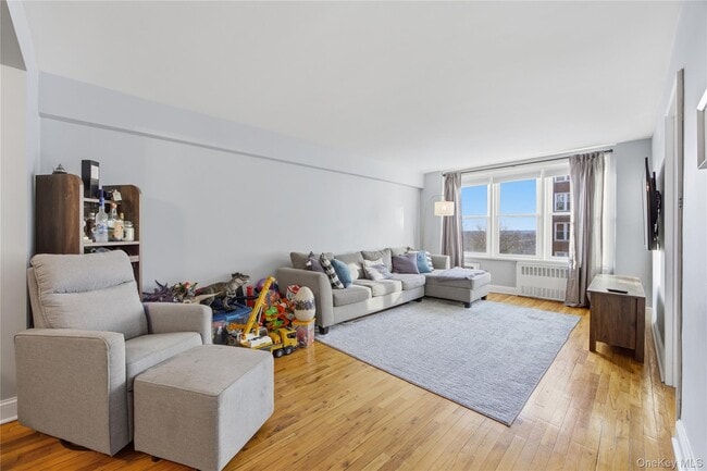 Photo - 21 Fairview Ave Unit 426