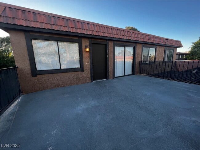 Building Photo - 301 Brookside Ln Rental
