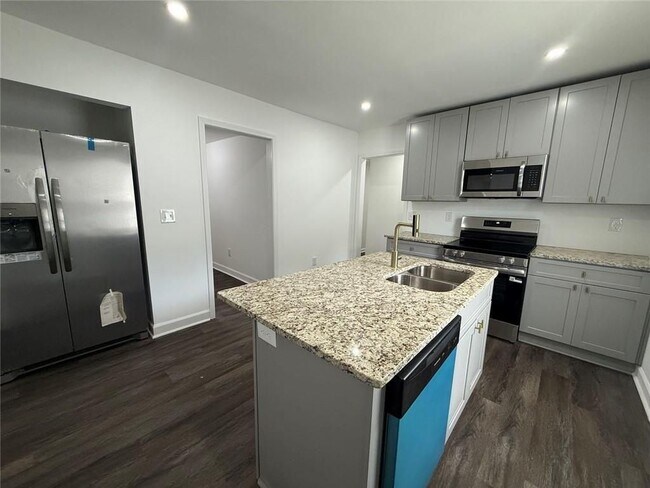 Photo - 1040 Palmetto Ave SW