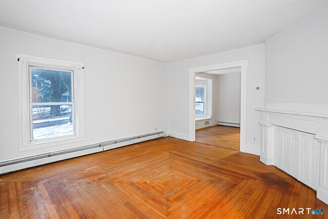 Photo - 30 Edgewood St