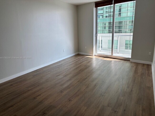 Photo - 185 SW 7th St Unit 1410