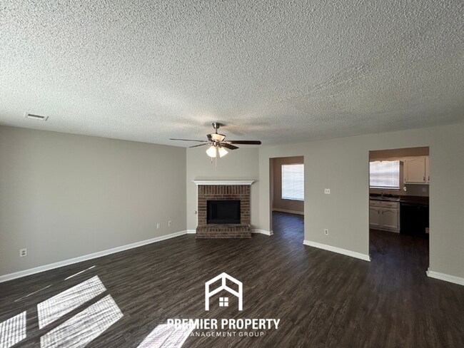 Photo - 7610 Bridlewreath Rd.