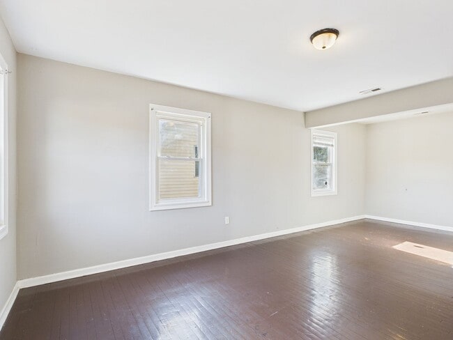 Photo - 48 Gibbons Ave