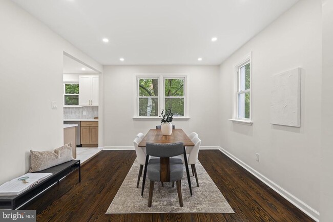 Photo - 908 Fulton St
