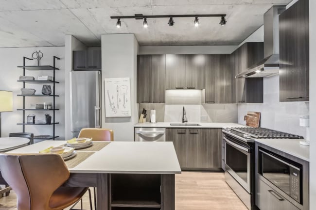 Photo - 911 W Washington Blvd