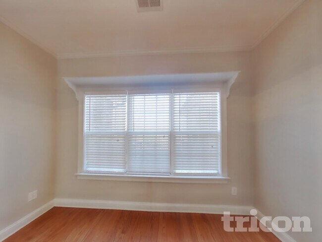 Photo - 400 Tomahawk Tr