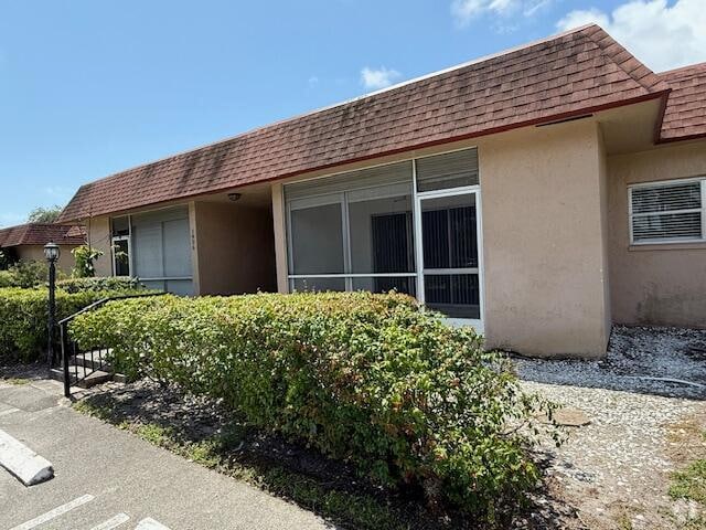 Building Photo - 1906 Palmland Dr Rental