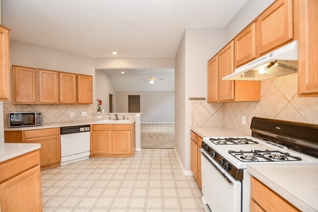 Photo - 15410 Hazel Thicket Tr