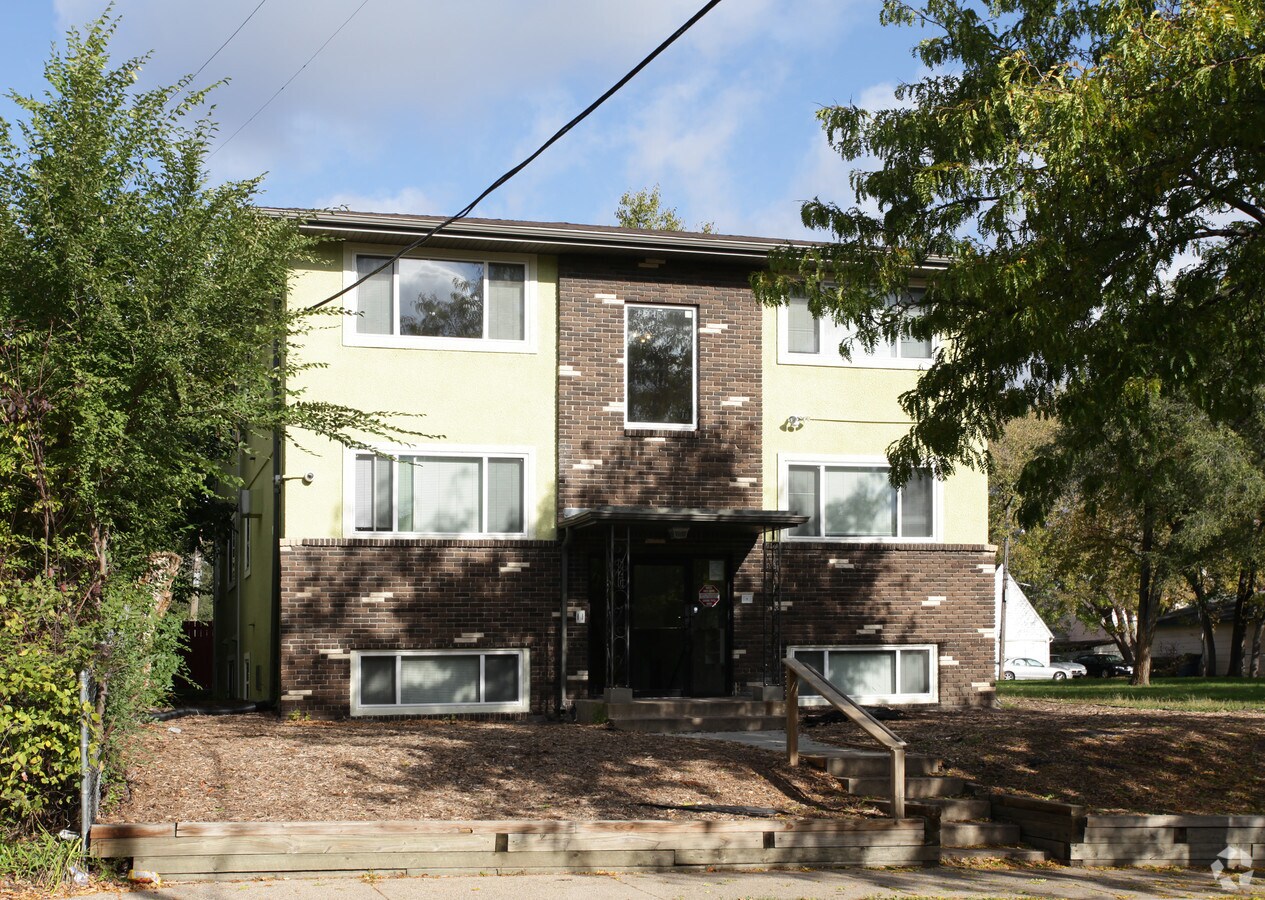 Photo - 620 23rd Ave N