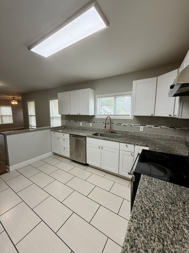 Photo - 8 McBrien Rd